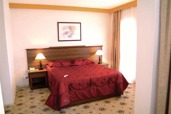Peri Tower Hotel Νεβσεχίρ Δωμάτιο φωτογραφία